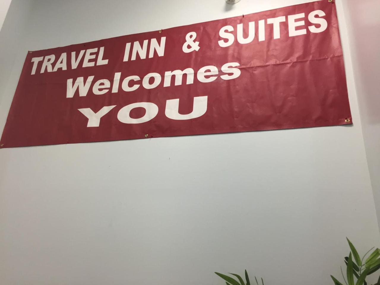 Econo Lodge Inn & Suites Innisfail Екстер'єр фото